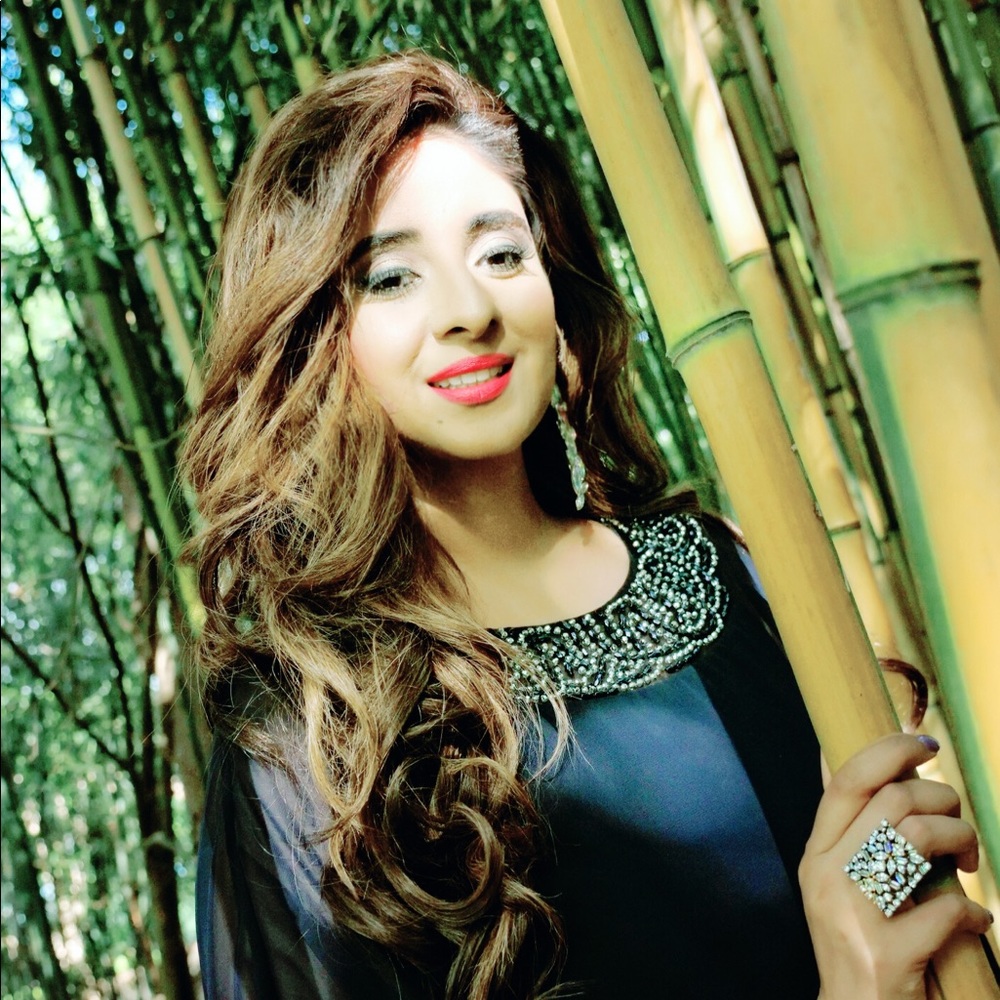 Meet your Posher, Kalika